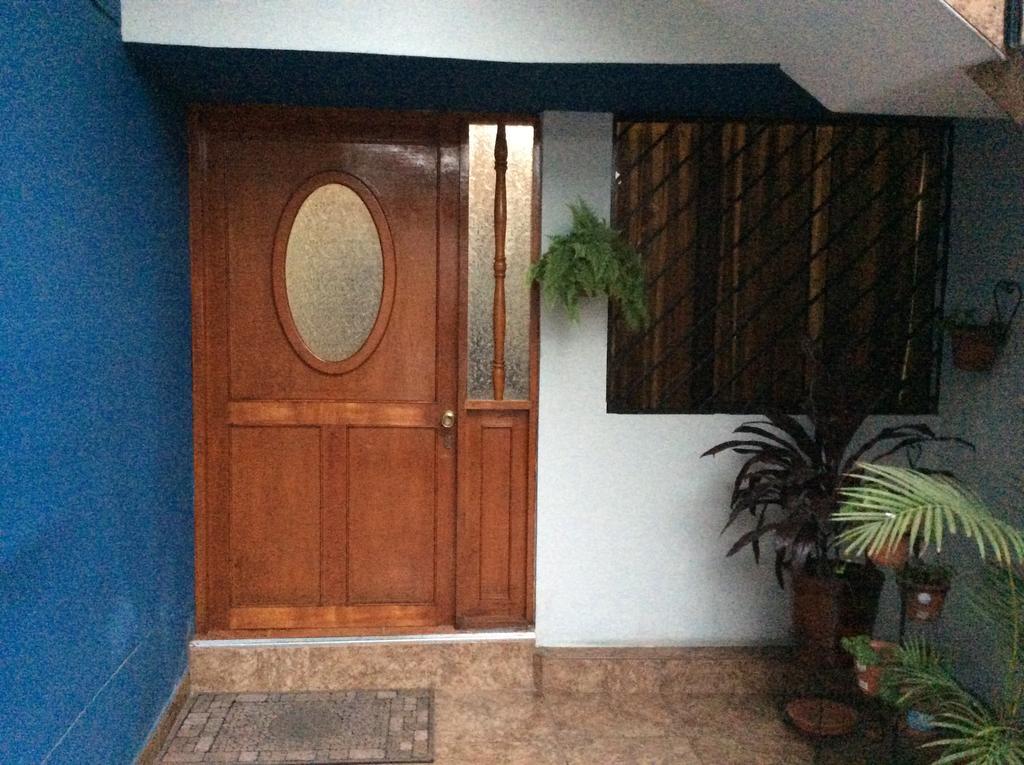 B&B Cusing Wasi Лима Екстериор снимка